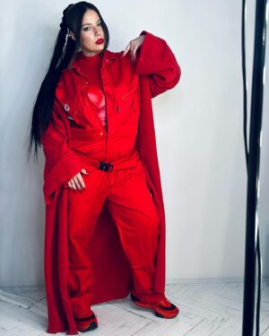 Elena Krygina Instagram - Новогодняя косплей-вечеринка KRYGINA team - событие, которое мы ждем в команде весь год)))

В этом году я - Бритни Спирс из клипа “Toxic”💁🏼‍♀️ и вот вам еще любимые образы ребят, все, к сожалению, не влезли) кто больше всех понравился?