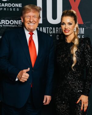 Elena Lyons Instagram - I stand with our President! 

Can’t believe the horror of this country. 

NEVER DO BUSINESS IN NEW YORK! 

Go Fund Me 

FundTrumpLegal.com 

Raised 2 Million and counting. 

Your support matters!