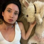 Eleni Vaitsou Instagram - 𝙄 𝙙𝙤𝙣’𝙩 𝙘𝙖𝙧𝙚 𝙬𝙝𝙖𝙩 𝙖𝙣𝙮𝙤𝙣𝙚 𝙩𝙝𝙞𝙣𝙠𝙨 𝙤𝙛 𝙢𝙚. 𝙀𝙭𝙘𝙚𝙥𝙩 𝙙𝙤𝙜𝙨. 𝙄 𝙬𝙖𝙣𝙩 𝙙𝙤𝙜𝙨 𝙩𝙤 𝙡𝙞𝙠𝙚 𝙢𝙚. 🐾❤️🐾
