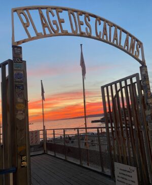 Éléonore Sarrazin Instagram - Doux, doux mois d’Aout 🌻