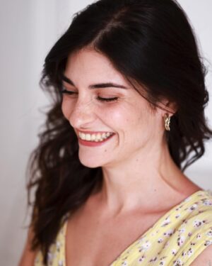 Éléonore Sarrazin Instagram - Summer headshots 🌞
Summer mood 😎
📸 @juliereggiani