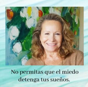 Eli de Caso Instagram - Muy buena semana! Siempre agradecida de ustedes, les envío mucho cariño y un abrazo! ☀️ #ricobuenaonda 

#chile #mujer #mujerchilena #elidecaso