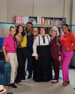 Eliana Guttman Instagram - Um pouco de bastidores pra vcs que curtem BUGADOS!@mundogloon @globoplay canaisaovivo @florestaprod @scriptonitafilms
