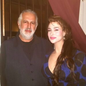Elif Melda Yılmaz Instagram - Tüm dünyaya yetecek kadar olumlu enerji, ışık, incelik, naif müzik... @zafercinbil 
#music #musician #master #muzisyen #humanity 
#zafercınbıl
