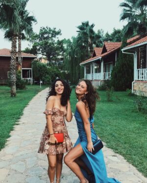 Elifcan Ongurlar Instagram - Canım @begumakkaya ile yakın zaman #tbt si 😍🙌🏼