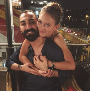 Elifcan Ongurlar Instagram - Hep varolasıcalar :) ❤️
İyi ki.. 07.06 🎈