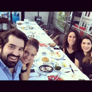 Elifcan Ongurlar Instagram - Hep varolasıcalar :) ❤️
İyi ki.. 07.06 🎈