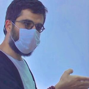 Elika Naseri Instagram - که برفروزیم؛ آتشها در کوهستان‌ها’. 

. 
.یاغی بزرگترین اتفاق زندگیم تا به امروز بوده. بهش افتخار میکنم

راستش امیدوارم بزرگترین اتفاق زندگی‌هامون هنوز تو راه باشه، اما خب معتقدم راه زندگی رو عشق حداقل یه کم آسونتر میکنه. 

کَفِتونه.