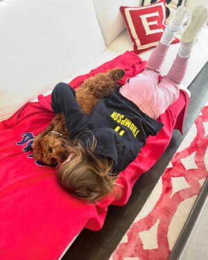 Elisa Donovan Instagram - How about a sweet photo of my daughter loving on our puppy? Any vitriolic hate you’d like to spew at this? Will I have to turn off the comments on this post? Will I have to start blocking and deleting? ❤️ 🐶 I’ve said it before, and I will say it again - there is no room for hate on my page. No space for that. So I happily say - do not let the door hit you on your way out if you are offended by human beings expressing their true selves AND NOT HURTING ANY OTHER HUMAN IN THE PROCESS. I encourage you all to let everyone live their own singular beautiful colorful expressive creative passionate & kind life. 💖🩷🧡💛💚🩵💙💜🖤🩶🤍🤎 🌈 #translivesmatter🌈✊ #bekind