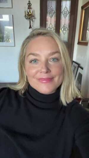 Elisabeth Röhm Instagram - Please Give to @chooselovemovement on this GIVING TUESDAY ❤️🙏
