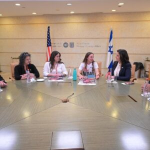 Elise Stefanik Instagram - I met with families members of hostages who shared horrific and tragic stories stemming from the brutal October 7th terror attacks. 

Let me be very clear: We will not rest until the hostages are back home.

 #BringThemHome