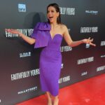 Elise Schaap Instagram - Prèmiere @faithfullyyoursfilm 💜 merci @claudiaengelsstyling & @fabiennejans