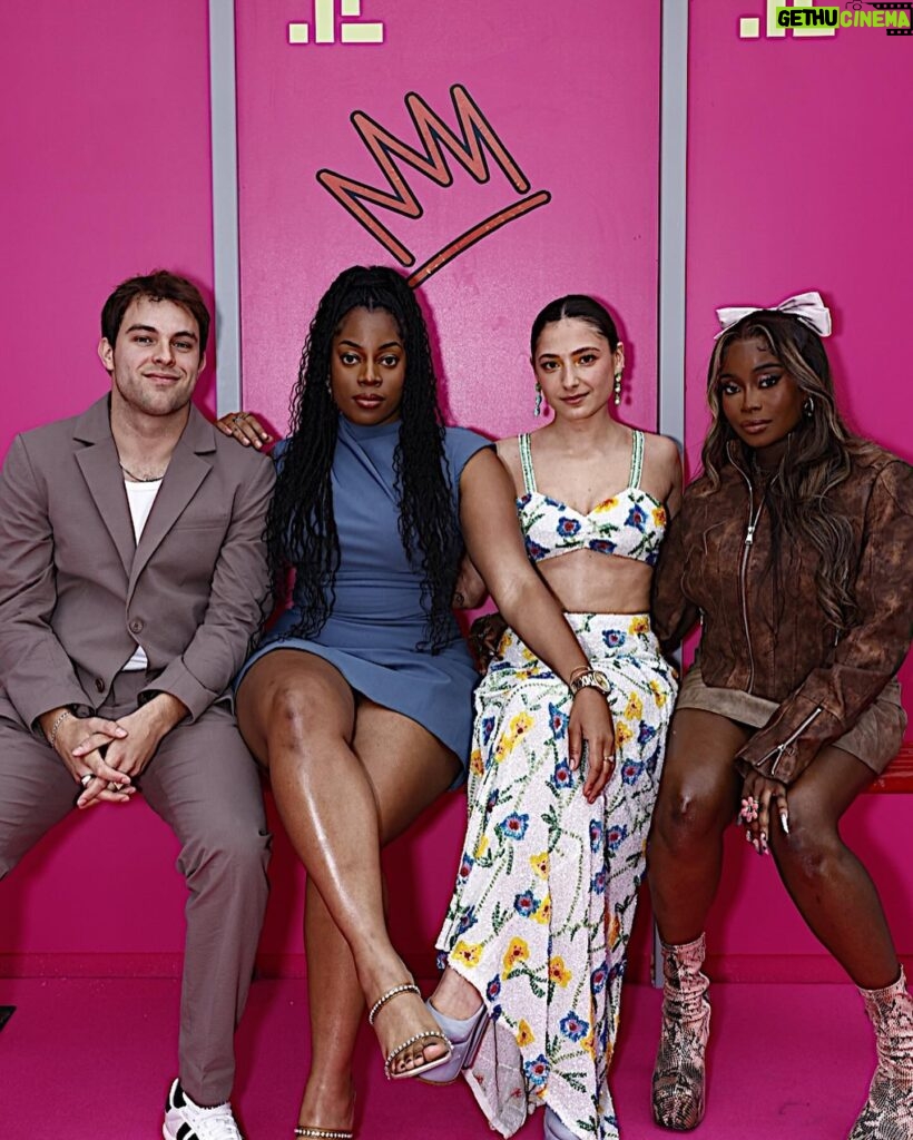 Elisha Applebaum Instagram - The Premiere of #queenie ! On @channel4 on the 4th June. Really grateful to be a part of something so special. Can’t wait for you to see it 👑🐕 The magical team on makeup and styling for the night: @tonihowardmakeup & @najats ✨ Dress 1: @ashish Dress 2: @rebeccavallance Shoes: @casadeiofficial Jewels: @butlerandwilson Ring: @jean_ldn PR: @wearevillage @viwincewicz @purplepr