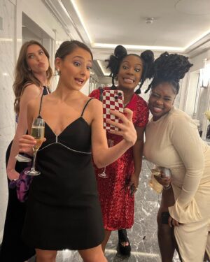 Elisha Applebaum Instagram - Thank you @ralphlauren for the most gorgeous evening 🟪

Styling: @hurr @bashparis @kurtgeiger @annikainez 

Make up: @tonihowardx