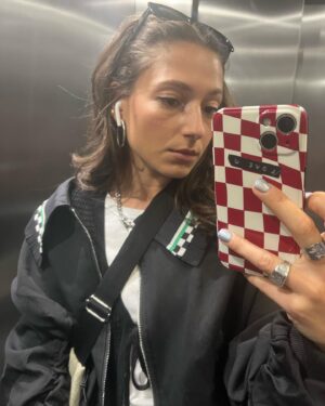 Elisha Applebaum Instagram - 🄴🅇🄸🅂🅃🄸🄽🄶 🫠