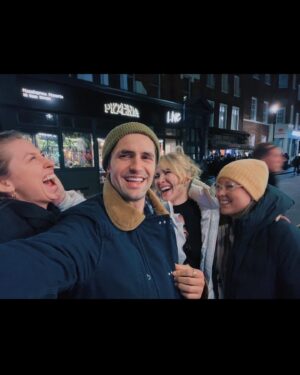 Eliza Bennett Instagram - the magic in the muck 🪄