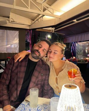 Eliza Bennett Instagram - MEXICO CITY 🇲🇽 I may be 8 pounds heavier but it was worth every bite. I feel like a beached whale, my blood is now half mezcal but boy am I happy. Thank you Mexico and thank you to our favourite people in the world to travel with 💋❤️