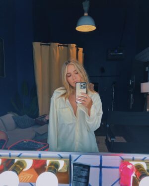 Eliza Bennett Instagram - LATE 20s is THREE days away from being delivered to your earholes. THREE DAYS PEOPLE 🚨