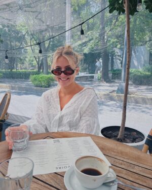 Eliza Bennett Instagram - MEXICO CITY 🇲🇽 I may be 8 pounds heavier but it was worth every bite. I feel like a beached whale, my blood is now half mezcal but boy am I happy. Thank you Mexico and thank you to our favourite people in the world to travel with 💋❤️
