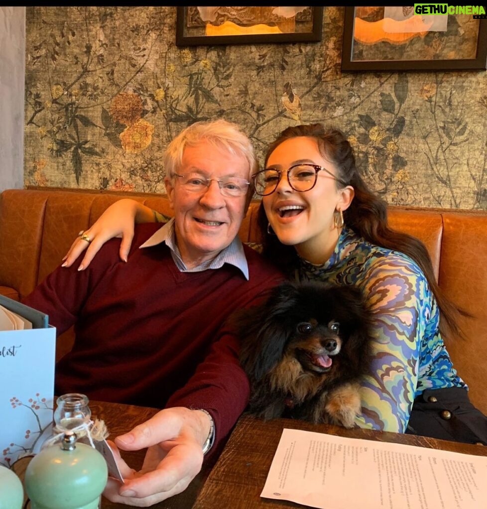Eliza Butterworth Instagram - My beautiful Dada!!! ♥️😚♥️ Happy Father’s Day to the most generous, selfless, adorable, intelligent and loving sweetheart that is my Dada! I love you with every fibre of my being!! Thank you for being the most incredible father ♥️♥️♥️♥️♥️♥️