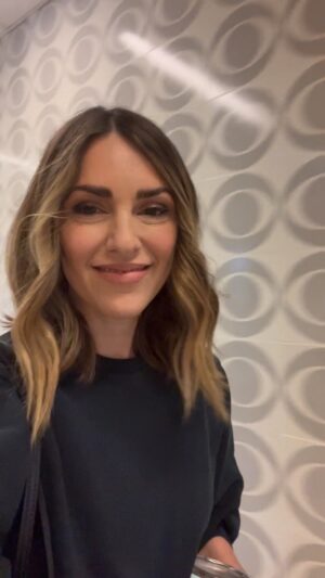 Elizabeth Hendrickson Instagram - Yes, some days we have a ton of dialogue and long days at the show. Other days you have two quick scenes and are done by 10 AM. 

#actresslife #actress