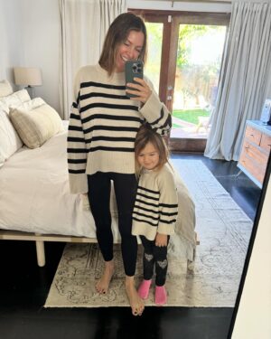 Elizabeth Hendrickson Instagram - Starting 2024 like 👯‍♀️