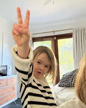 Elizabeth Hendrickson Instagram - Starting 2024 like 👯‍♀️