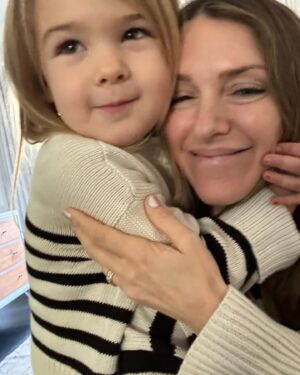 Elizabeth Hendrickson Instagram - Starting 2024 like 👯‍♀️