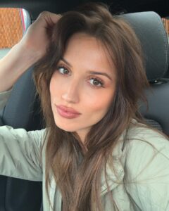 Actress Elizabeth Kopecká HD Instagram Photos and Wallpapers May 2024