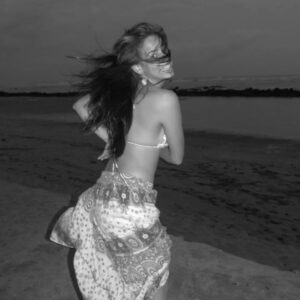 Elizabeth Minotta Instagram - El Salvador 🖤  recuerdo.