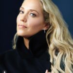 Elizabeth Berkley Instagram - Hey, guys!!! It was amazing seeing all of you at the Comic Con last week!!! Grateful to get to see you all!