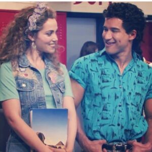 Elizabeth Berkley Instagram - I’M SO EXCITED.... here we gooooo!!! @mariolopez.... are you ready for grownup Jessie?!💃🏼
SWIPE for more pics.... Jessie and Slater are back for more fun. We are thrilled to have Emmy winning 30Rock writer @TraceyWigfield bring the sequel to life on NBC/Universal.🙋🏼‍♀️🥳✨❤️#friendsforever #history #mama #bubba #teen #love #tv 
#10episodes #sbtb 
#putyourmindtoitgoforit #imsoexcited