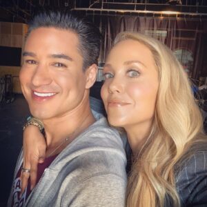 Elizabeth Berkley Instagram - Happy #Mario #day ! Yes, that’s a real thing! So much fun being back at Bayside with this Mario! #peacock #nbc @peacocktv @nbcuniversal #friends #friendship #friendsforever #imsoexcited