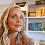 Elizabeth Berkley Instagram - All my mama friends know how Seriously obsessed I am with curating Sky’s books and art supplies. It’s a joy for me like some people have with other aspects of home design. Here’s a tiny glimpse ❤️❤️❤️#backtoschool #child #organization #home #play #playroom
