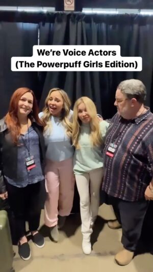 Elizabeth Daily Instagram - Having fun at #C2E2 with @tarastrong @catherinecavadini @rljtoday 

#mojojojo
#Buttercup 
#Bubbles 
#Blossom