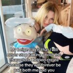 Elizabeth Daily Instagram - Or is this a green flag…? 😉🤪 #voiceactor #rugrats #Buttercup