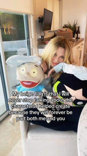 Elizabeth Daily Instagram - Or is this a green flag…? 😉🤪 #voiceactor #rugrats #Buttercup