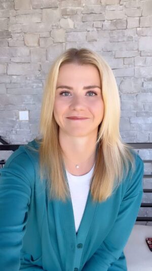 Elizabeth Smart Thumbnail - 4.3K Likes - Top Liked Instagram Posts and Photos