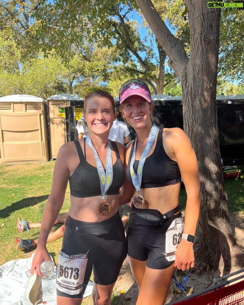 Elizabeth Smart Instagram - I’ve been training for @stgeorgemarathon since June and I’m so proud I finished it today and had a personal best!!!! There’s a ton I don’t know, but I do know we are all stronger than we think we are. I sincerely doubted my ability to finish within my goal time but thanks to working with a coach, running with my friend, and just keep putting one foot in front of the other I finished and achieved my goal! I would have cried at the end but I ran out of liquid to cry after all that sweat 😅 but I’ll be smiling the rest of the day!!!!