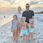 Elizabeth Smart Instagram – Family fun in Florida! We are having the best week with our friends. 🌴☀️