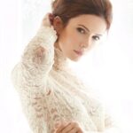 Elizabeth Tulloch Instagram - Missing my #redhead days on #Grimm 📷: @elisabeth.caren.