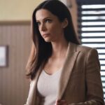 Elizabeth Tulloch Instagram - How lucky am I, to have been able to inhabit this woman’s bones, and brain, and heart, for the last 6 years, 4 of which were on #supermanandlois. Lois Lane has been an icon for as long as Superman has because of her fierceness, her work ethic, her determination, her playfulness, her commitment to finding the truth no matter the cost. Thank you to our creator Todd Helbing, co-showrunner Brent Fletcher, all of our writers and producers and post-production team, our incredible VFX department. Thank you @gberlanti and Sarah Schechter @50shadesofgabay and everyone else at Berlanti Productions, everyone at DC Comics, @cdflix @baptv10, Lisa Lewis and everyone else at @warnerbrostv , Mark Pedowitz and @thecw, and to our phenomenal casting director @davidrapaport for telling everyone “This is your Lois” and to @jessicaqueller and @rrtvwriter for seeing and believing it. Thank you @iansamoildirector and everyone else in the production office. And to our on-set crew: #SupermanAndLois was a big, beautiful, epic show and it wouldn’t have happened without each and every one of you. Thank you thank you thank you. I already miss you all so much. Thank you to our wonderfully amazing cast - but mostly to @tylerhoechlin. My Superman. I am so grateful for your talent, your work ethic, and your commitment to making me laugh. I wish the best of luck to @jamesgunn and the rest of his cast and crew, and especially to @rachelbrosnahan - I’m sure you will be a wonderful Lois and I can’t wait to see what you do with the role. Have so much fun - I know I did. I’ll be grateful til the day I die that I had these few years to wake up every day and be Lois. Lane. 💜