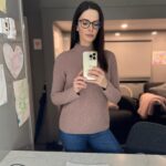 Elizabeth Tulloch Instagram - I picked these glasses for Lois because they reminded me of Margot Kidder’s in this photo 💜💜💜 Also the frames are purple (my least favorite color but Lois’s fave)