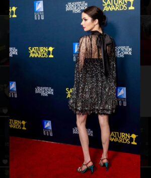 Elizabeth Tulloch Instagram - Thank you again to @saturnawards for such an amazing night. And to @andremakeup & @hellohairbear for glam, the most sparkly dress ever @aliceandolivia @staceybendet, heels @toryburch, skin @theskingirls @vancouvermedicalaesthetician. @suzanne1 for taking great #behindthescenes photos. One of my ride-or-die besties @realbreeturner for being such a fun date. To our FANTASTIC writers and producers and crew without whom this show would never happen. And a special shout-out to our showrunners Todd Helbing and Brent Fletcher who trusted me with the breast cancer storyline last season. And to all of the women I spoke with who were SURVIVORS - I couldn’t have done it without the inspiration and strength I got from hearing your stories. Every single one of you broke my heart and then the stories of your resilience healed it again. 

❤️