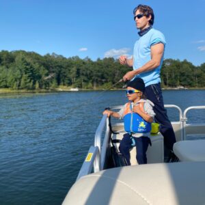 Ella Thomas Instagram - Happy Father’s Day to my incredible husband... you are crushing parenthood everyday and we love you “one million 35” #dadlife 💖