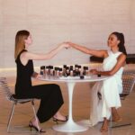 Ella Balinska Instagram – With an amazing array of 31 shades, it’s no wonder @EllaBalinska and @DianaSilverss are able to play a game of chess using bottles of our #RadiantFluidFoundationNatural. Find your perfect shade at the link in bio!

魅力的なメイクに仕上げたいなら、ベースメイクが大切ですね。
色展開が豊富な*クレ・ド・ポー ボーテ #タンフリュイドエクラナチュレルで、エラ・バリンスカさん（@EllaBalinska）とダイアナ・シルバーズさん（@DianaSilverss）がチェスをするのも不思議ではありません。あなたにぴったりのカラーを見つけみてください！

*日本国内は8色展開です