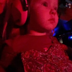 Elle Evans Instagram - A whirlwind 48 hours in #Amsterdam ❤️ exploring the canals, an amazing @muse show @theatercarre, the @gustavklimtarrt experience at @fabriquedeslumieres and the closing party of @amsterdamdanceevent @thegardensofbabylon with @mira_kater & @franca_plays 🖤🎶💣