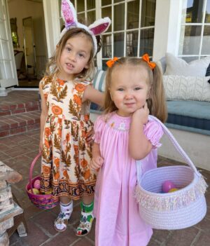 Elle Evans Instagram - Can’t get over this Easter cuteness 💝🐰🥕🥚🐣🪺💐🎀