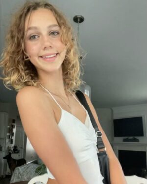 Elle Graham Instagram - Let’s go Pirates🏴‍☠️