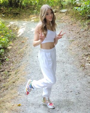 Elle McKinnon Instagram - It was a great day for a walk until it became a really great day for a run!
